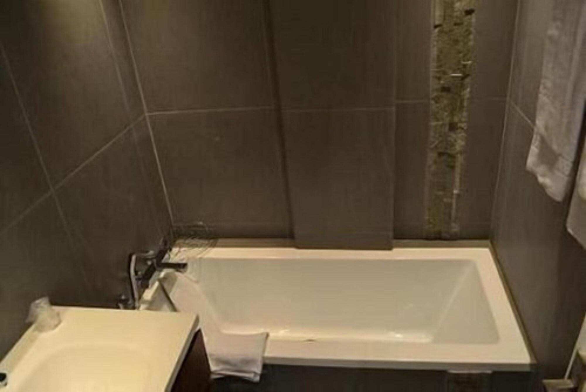 Hotel Schtak Кан Екстериор снимка