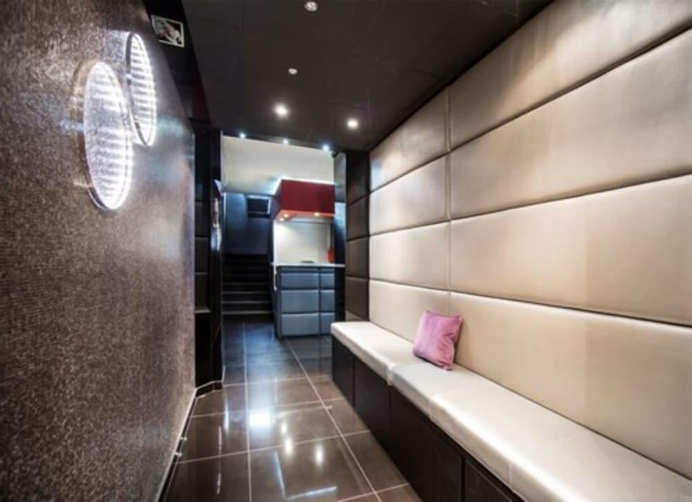 Hotel Schtak Кан Екстериор снимка