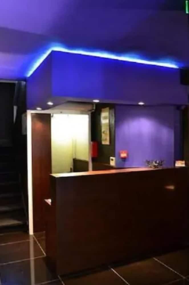 Hotel Schtak Кан Интериор снимка